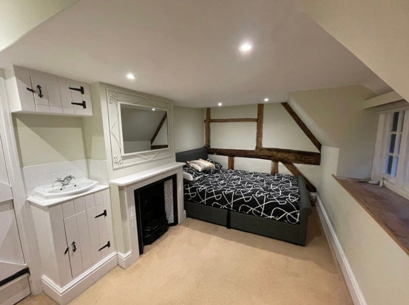 Photo 1: Bedroom 2 £650