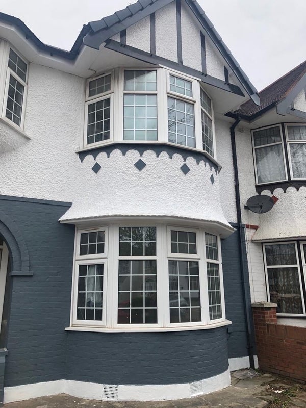 Photo 1: Front of house 