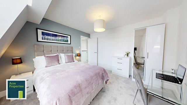Photo 1: Bedroom 4 - £1080PCM - available 10/09/2026