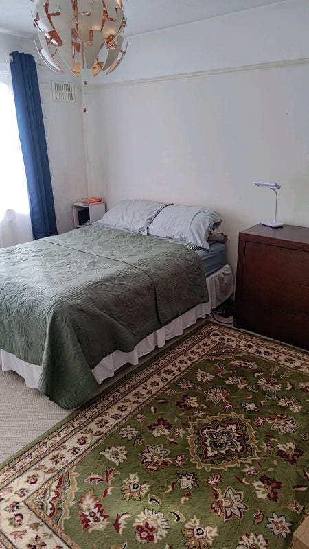 Photo 1: The room