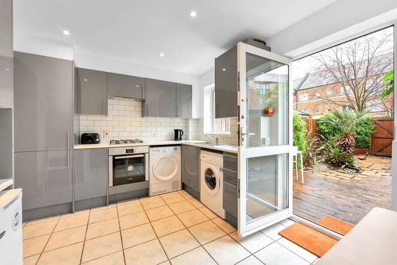 Photo 1: Kitchen for three people