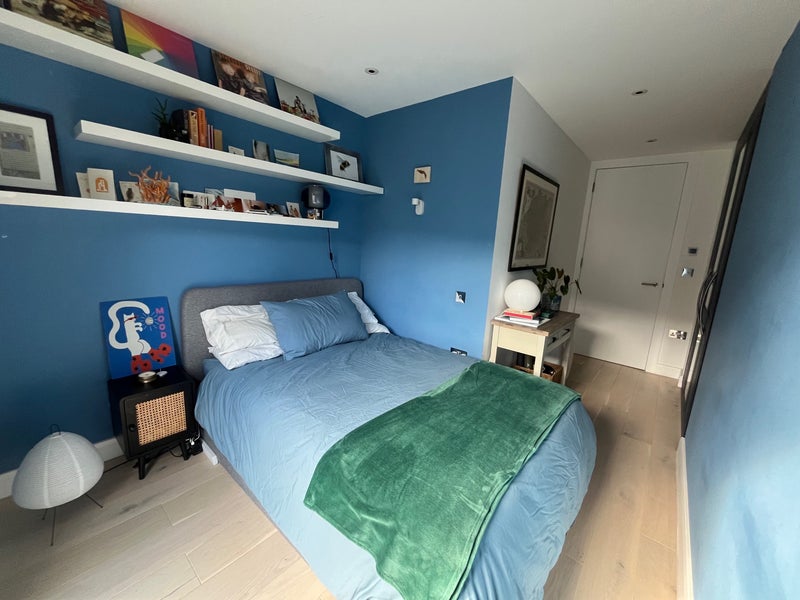 Photo 1: Bedroom for rent