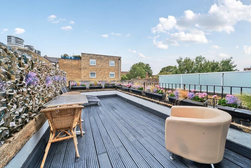 Photo 1: roof terrace