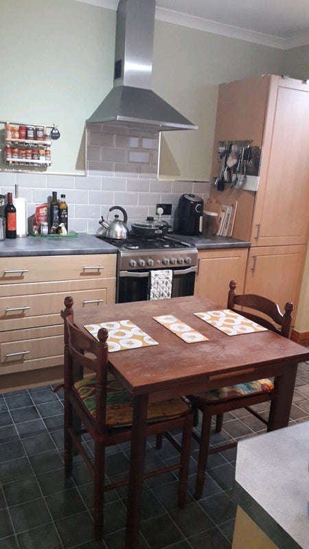 Photo 1: Kitchen