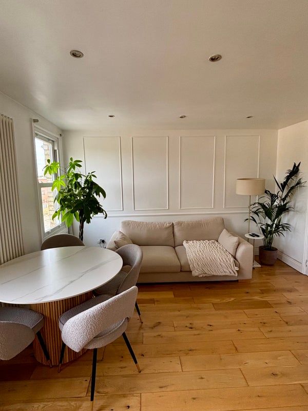 Photo 1: Open plan living room