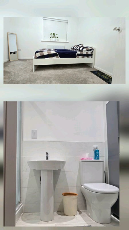 Photo 1: Ensuite room.