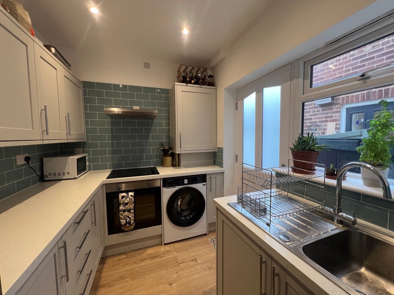 Photo 1: Kitchen