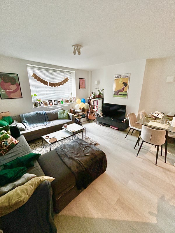 Photo 1: Living room
