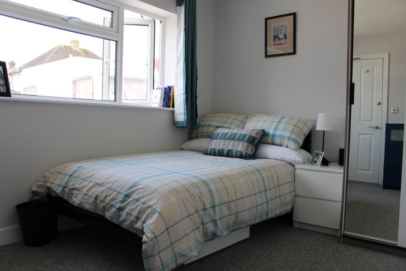 Photo 1: Bedroom 1 - £725 per month