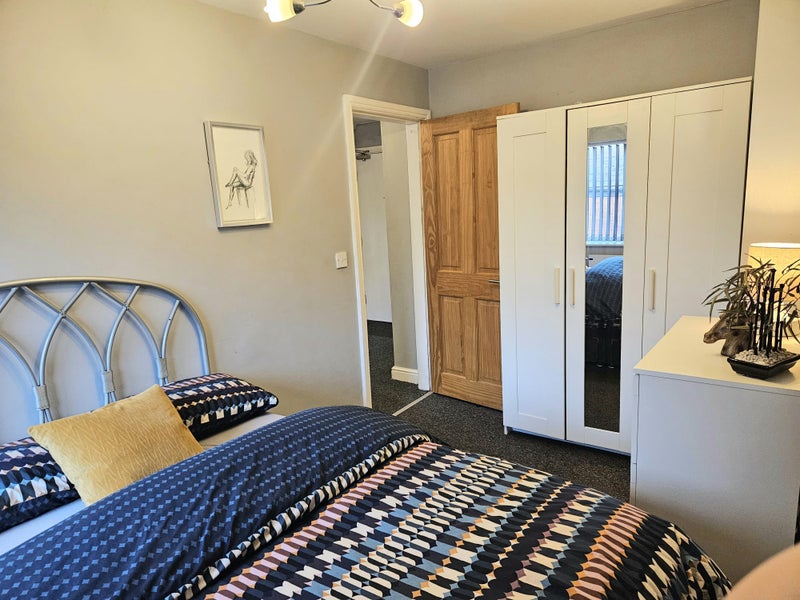 Photo 1: Nice bedroom 