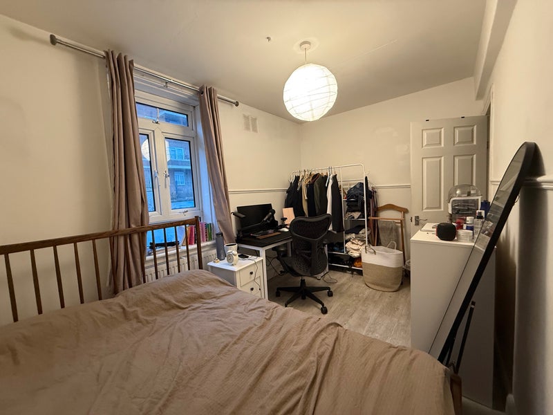 Photo 1: Room
