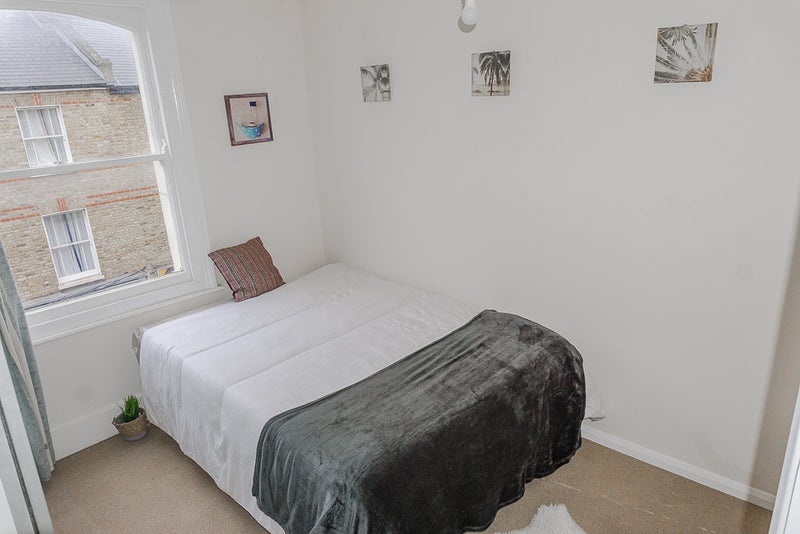 Photo 1: Double Bedroom (£880) - Available 1st November