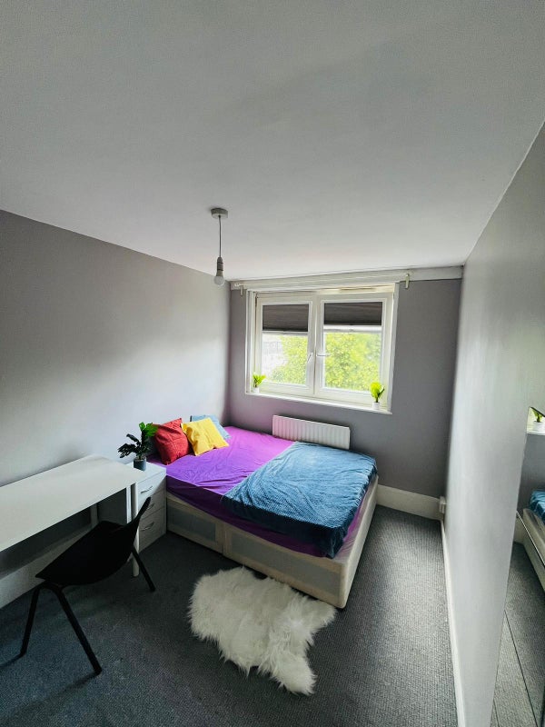 Photo 1: Double Room (£840)
