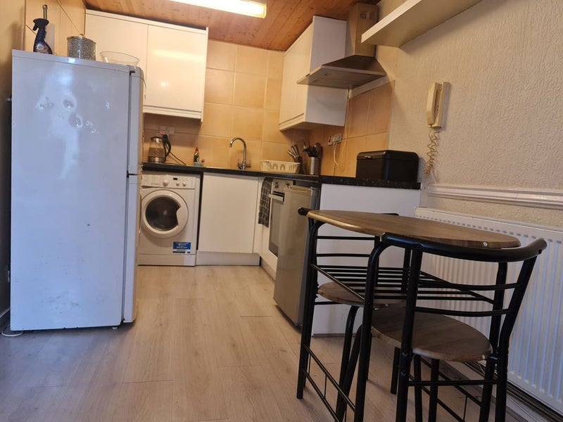 Apartment in Sunderland, Washington - View 2