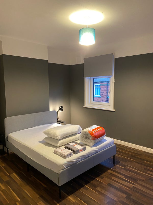 Very Large Double Rooms Near Hospital (YO12) - View 6
