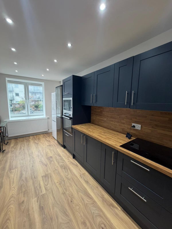 double room in Sheffield (S2), Sheffield