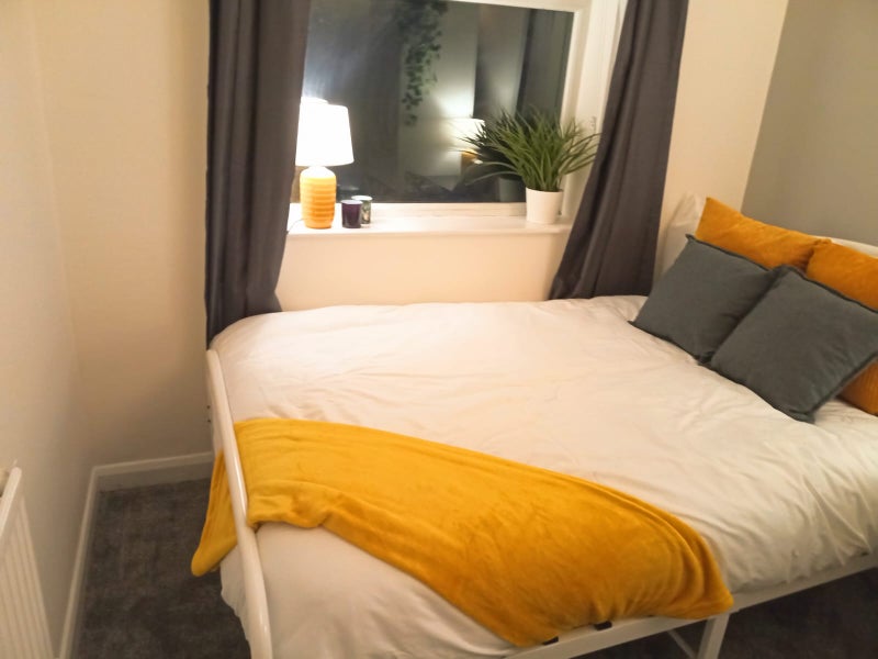 Photo 1: Room 3