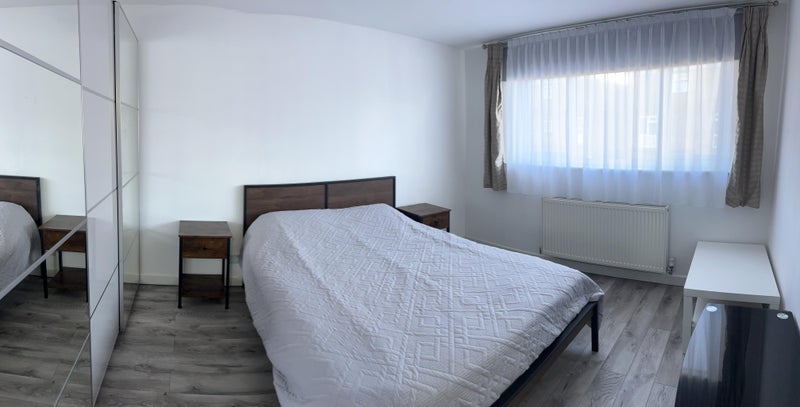 Photo 1: Bedroom No.1