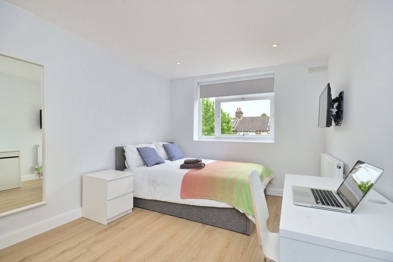 Photo 1: Room 3