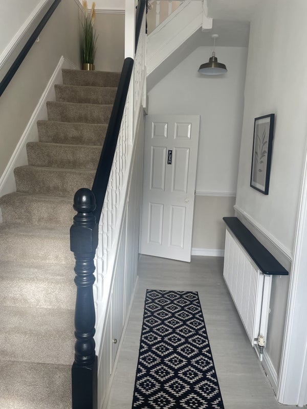 Photo 1: Hallway and downstairs toilet