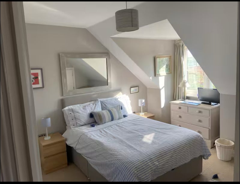 Photo 1: Double Bedroom