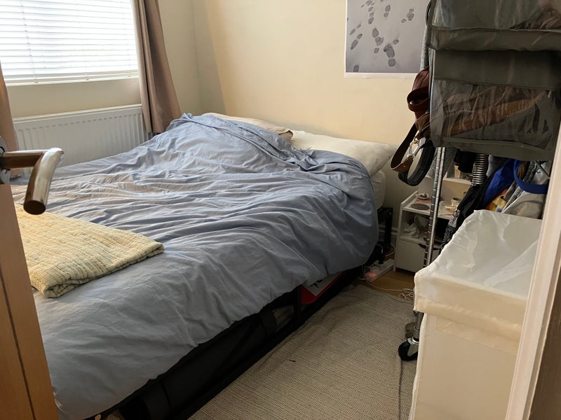 Photo 1: bedroom