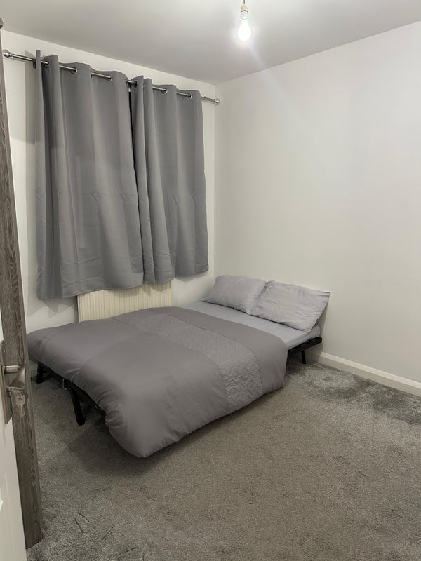 Photo 1: Room view 1