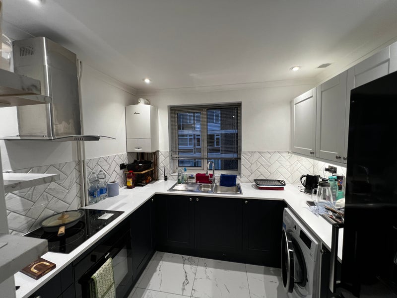Photo 1: Kitchen