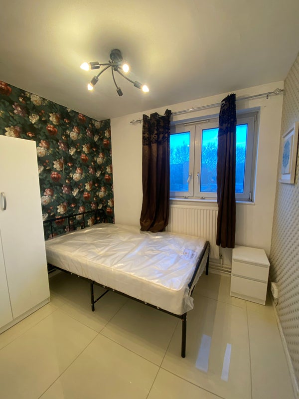 Photo 1: This is the 800 one which is available now