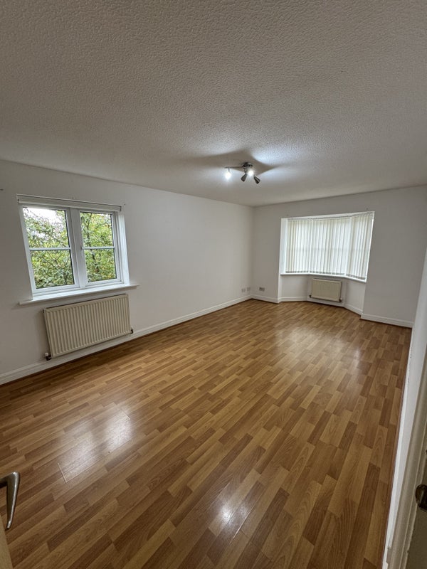 Photo 1: Living Room