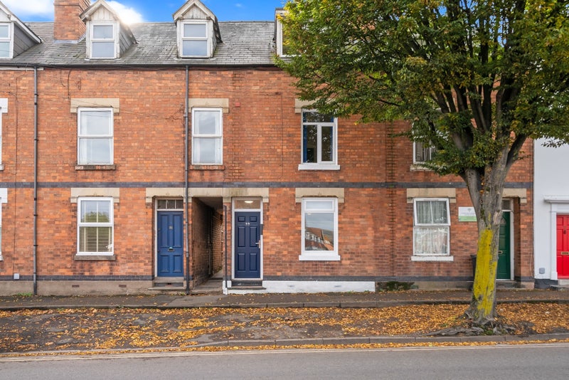 Photo 1: 33 Bransford Road - Front