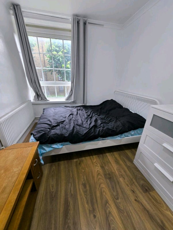 Photo 1: Double Room (£920)