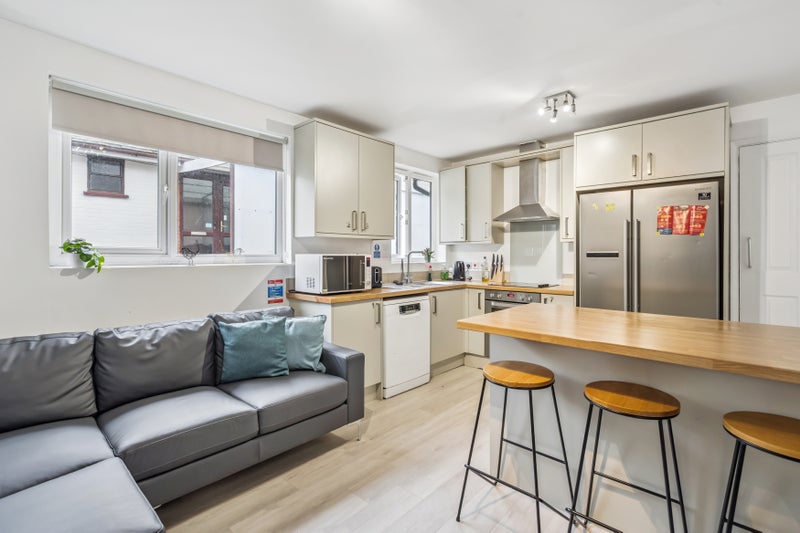 Photo 1: Open Plan Kitchen Lounge