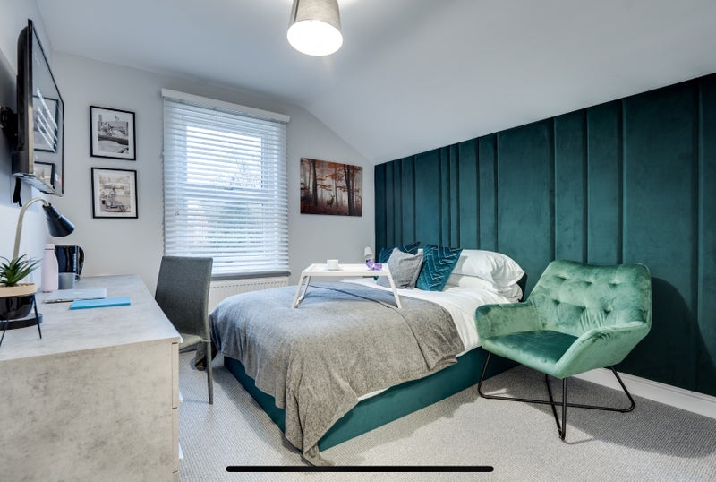 Photo 1: Suite 3 - Available