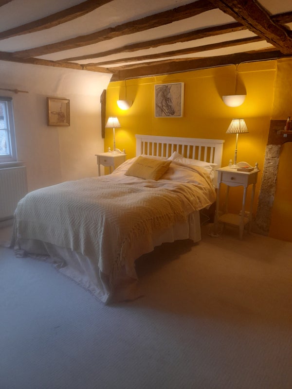 Photo 1: Beautiful large room