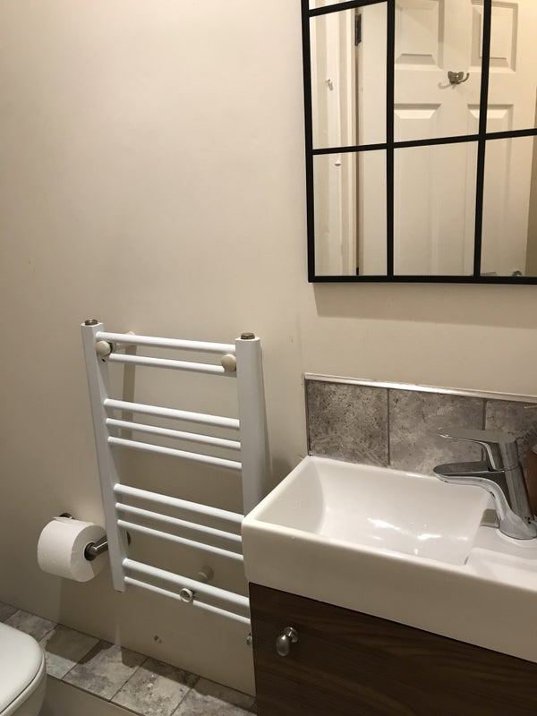 Photo 1: Half bathroom 