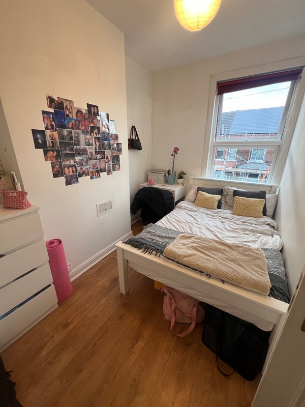 Photo 1: This is the room that we are looking for someone to join!