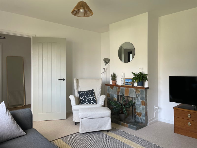 Photo 1: Living room