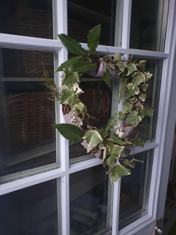 Photo 1: own entrance