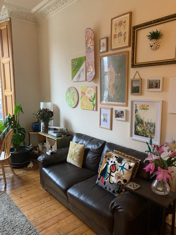 Photo 1: Living room