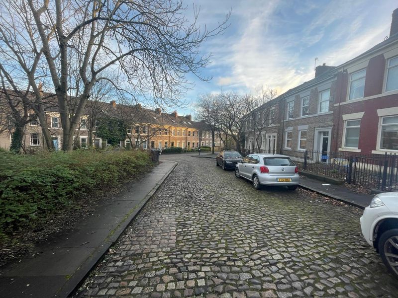 Photo 1: Front External