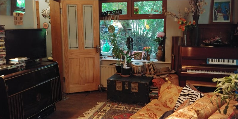 Photo 1: Living Room