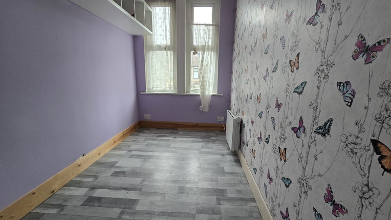 Photo 1: Single room £550
