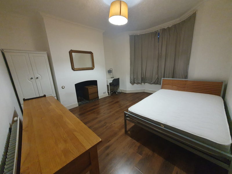 Photo 1: Double room