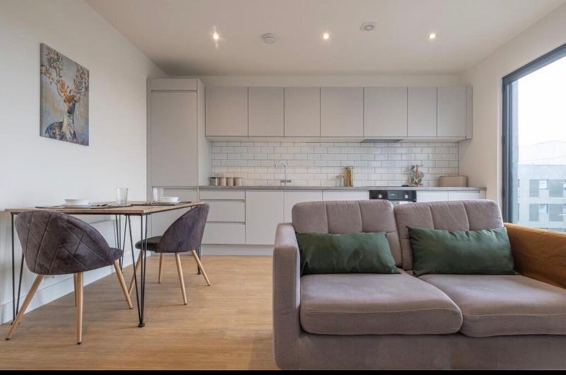 Photo 1: Living Room / Kitchen 