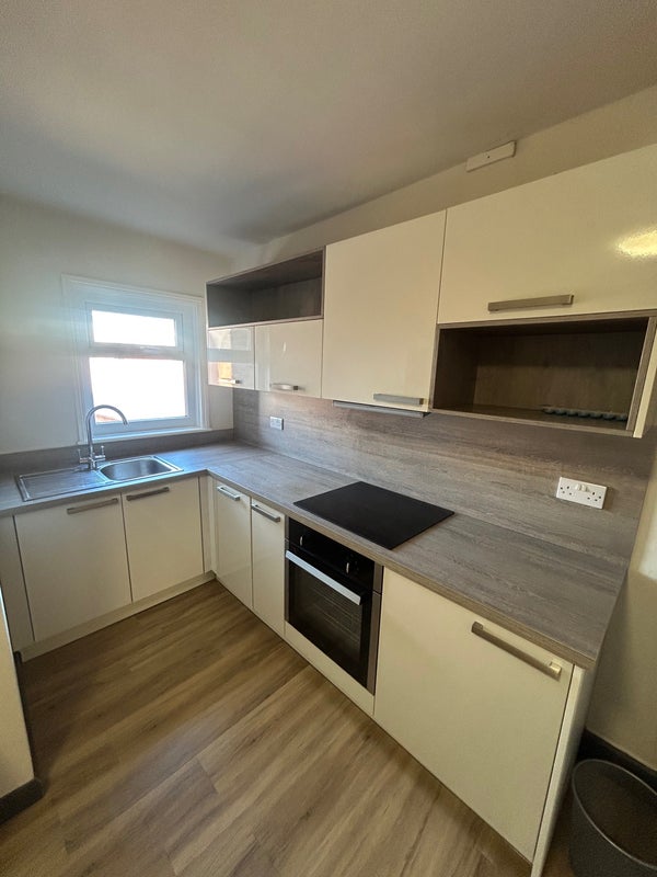 Photo 1: Stylish kitchen space