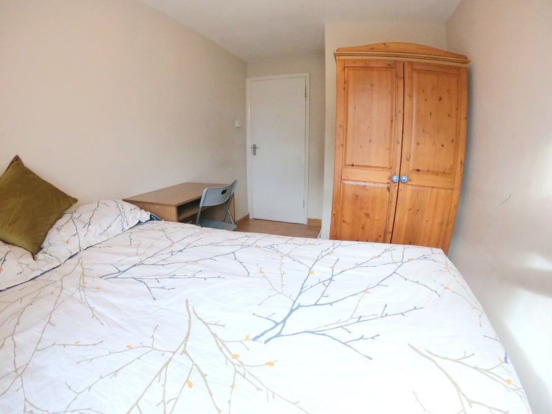 Photo 1: Room A £785pcm 