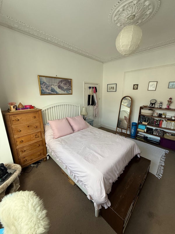 Photo 1: Large double room