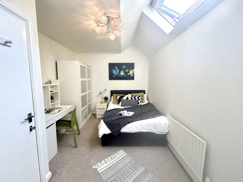 Photo 1: All bills and Wi-Fi included for hassle-free living