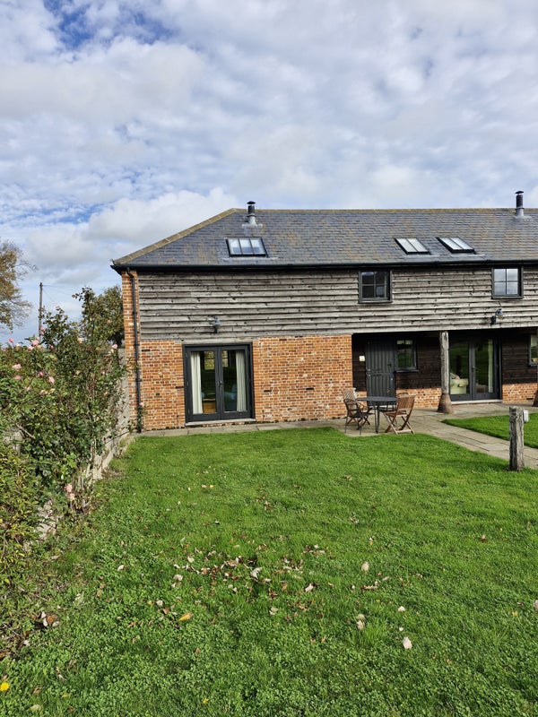 Photo 1: Plough Cottage